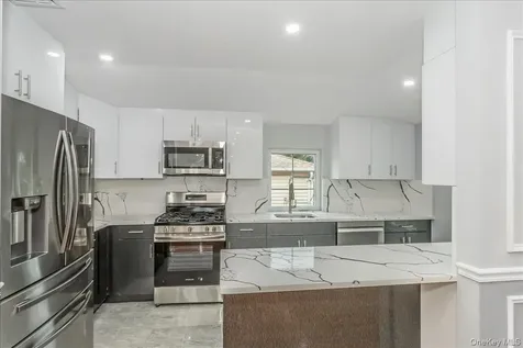 24336 Caney Road Rosedale NY 11422