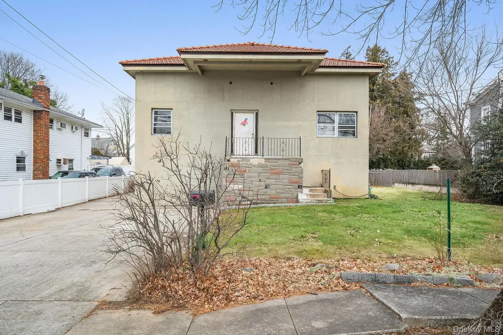 181 Walnut Street Lynbrook NY 11563