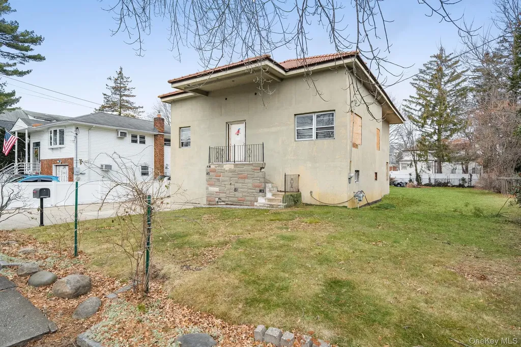 181 Walnut Street Lynbrook NY 11563