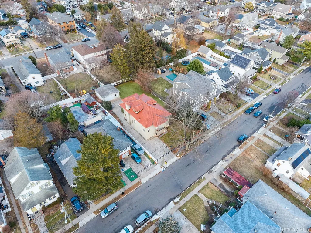 181 Walnut Street Lynbrook NY 11563