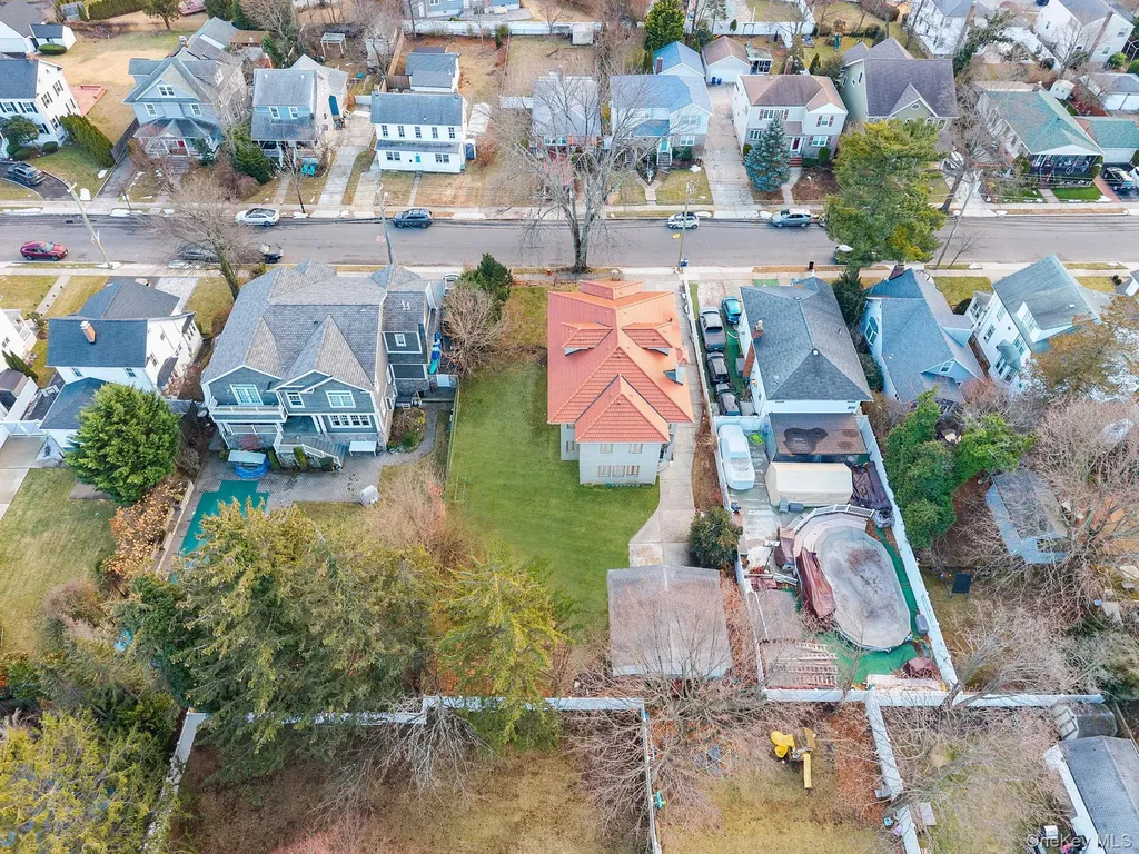181 Walnut Street Lynbrook NY 11563
