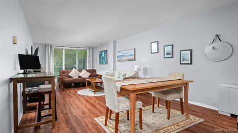 20 Old Mamaroneck Road White Plains NY 10605
