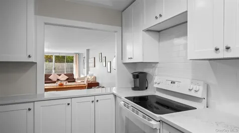 20 Old Mamaroneck Road White Plains NY 10605