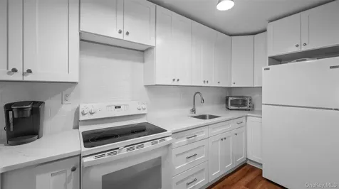 20 Old Mamaroneck Road White Plains NY 10605