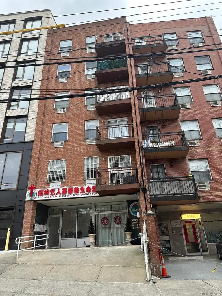 138-10 35th Avenue Flushing NY 11354