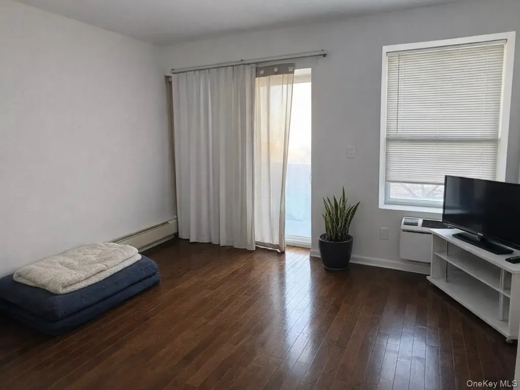 138-10 35th Avenue Flushing NY 11354