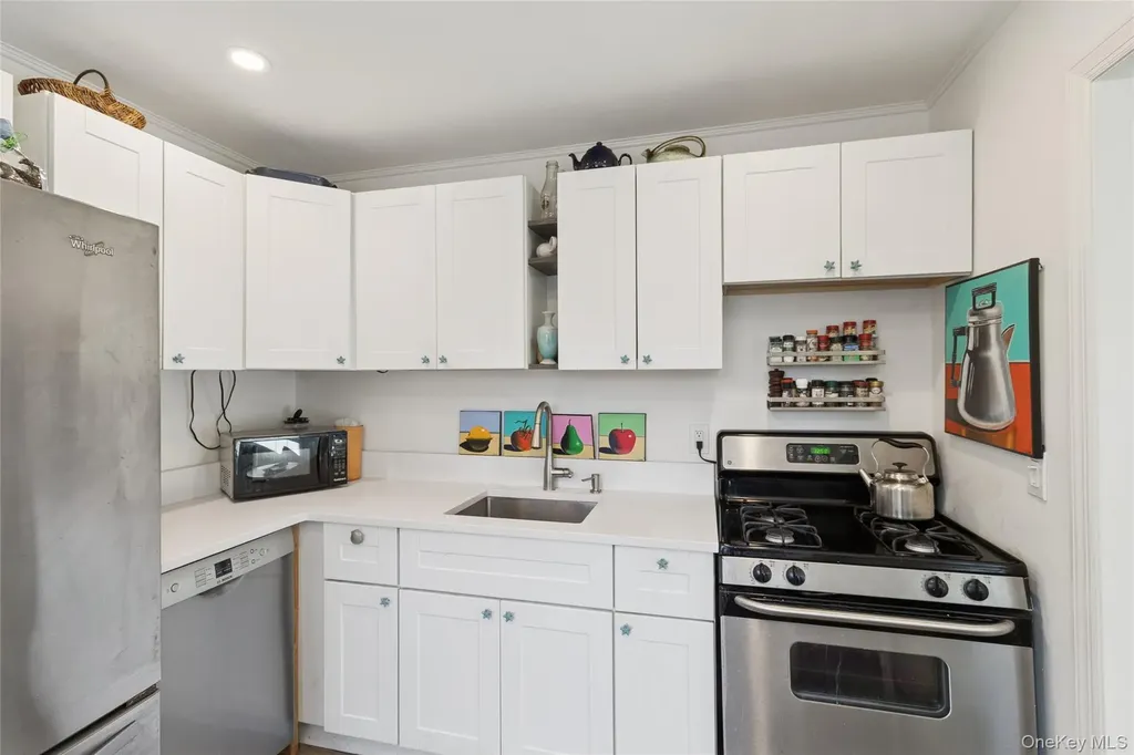 165 Springville Road Hampton Bays NY 11946