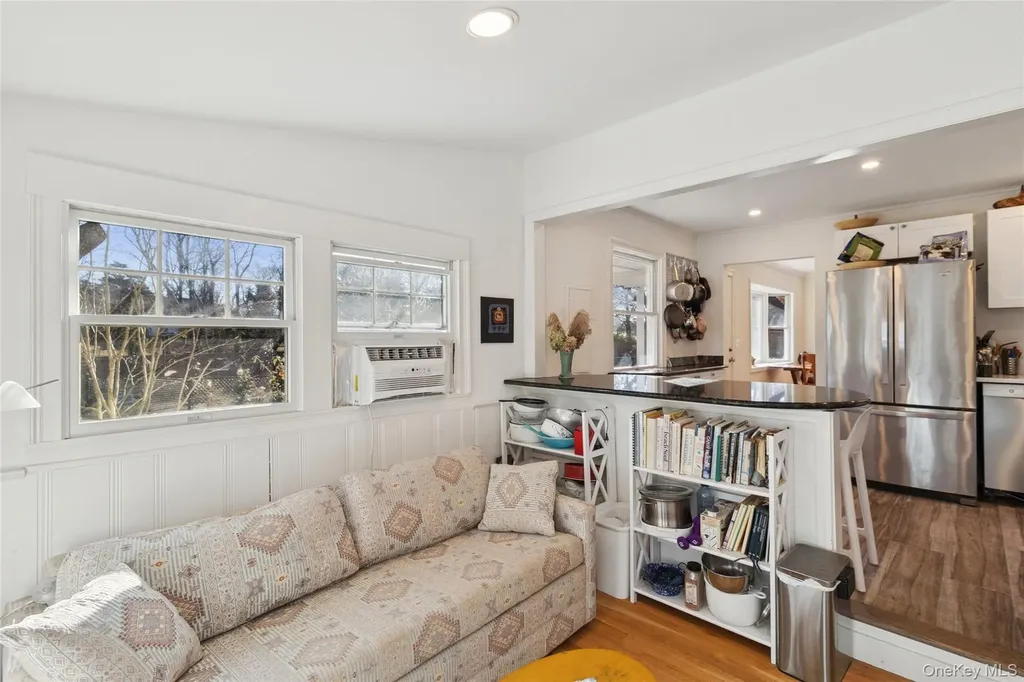 165 Springville Road Hampton Bays NY 11946