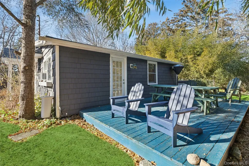 165 Springville Road Hampton Bays NY 11946