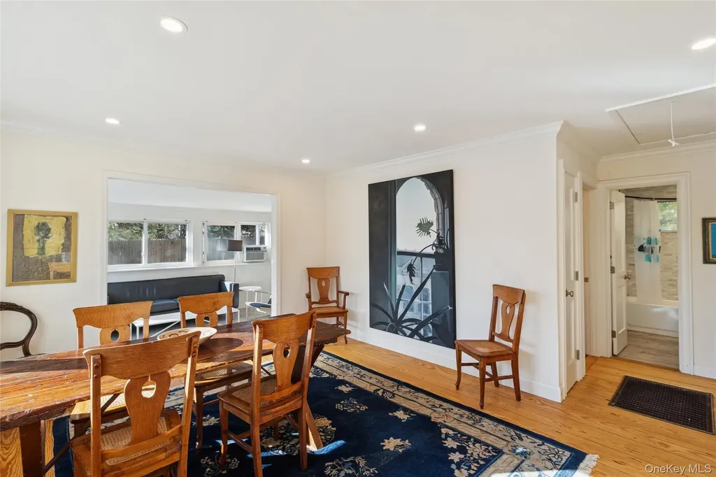 165 Springville Road Hampton Bays NY 11946
