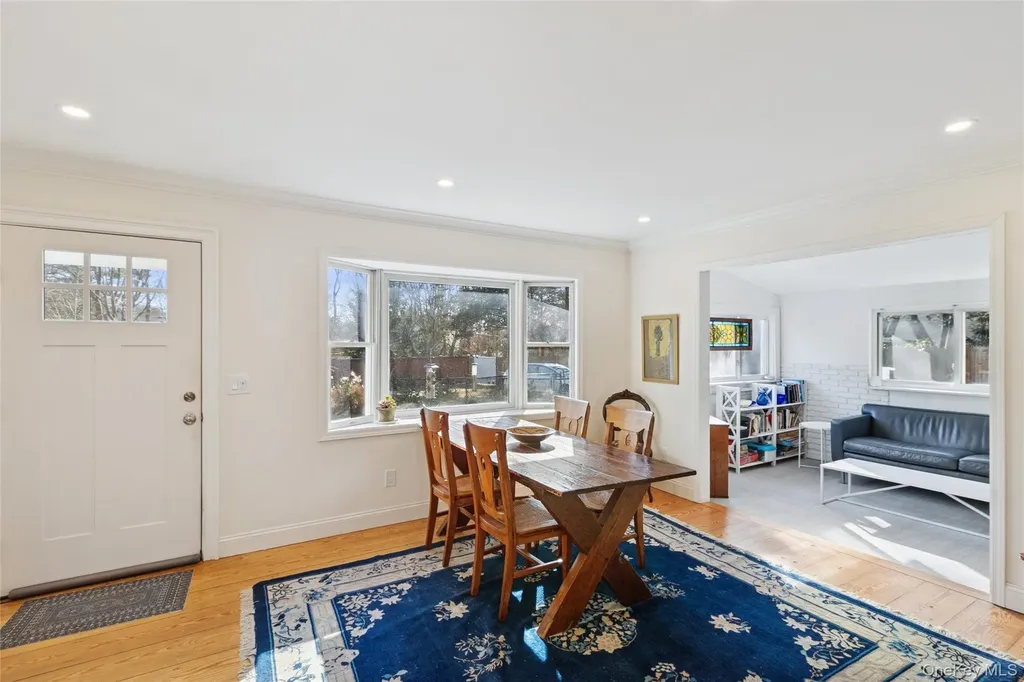 165 Springville Road Hampton Bays NY 11946