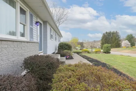 27 Monaco Drive Hopewell Junction NY 12533