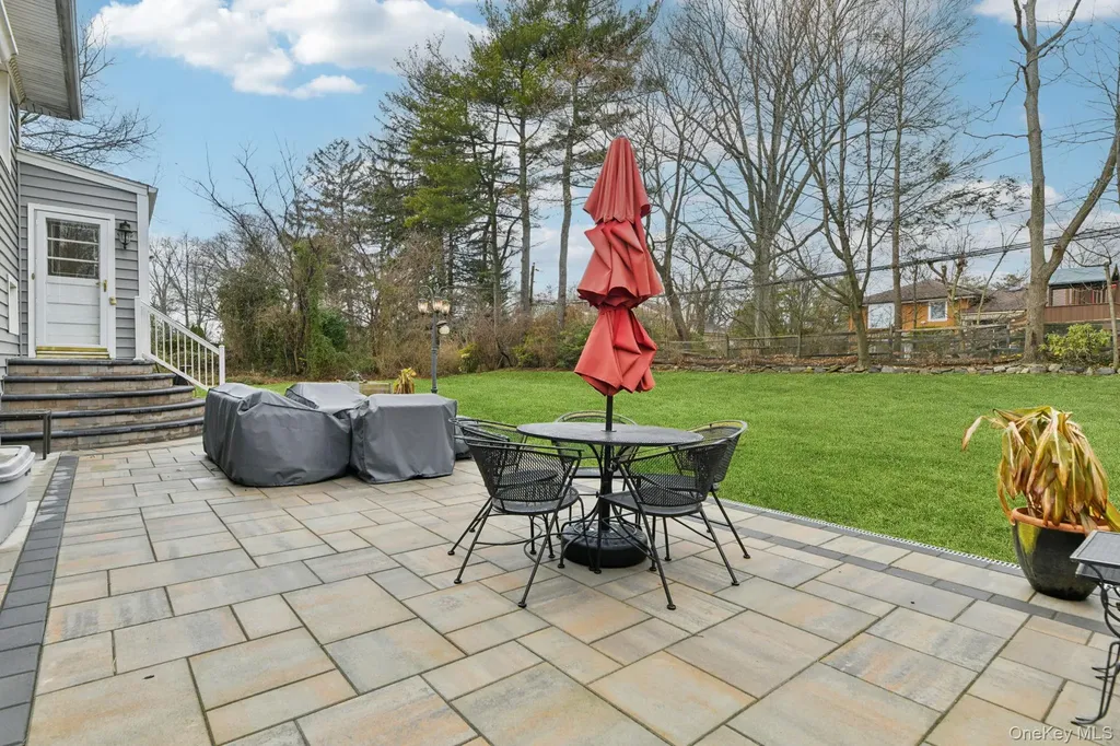 14 Fairway Drive Great Neck NY 11020