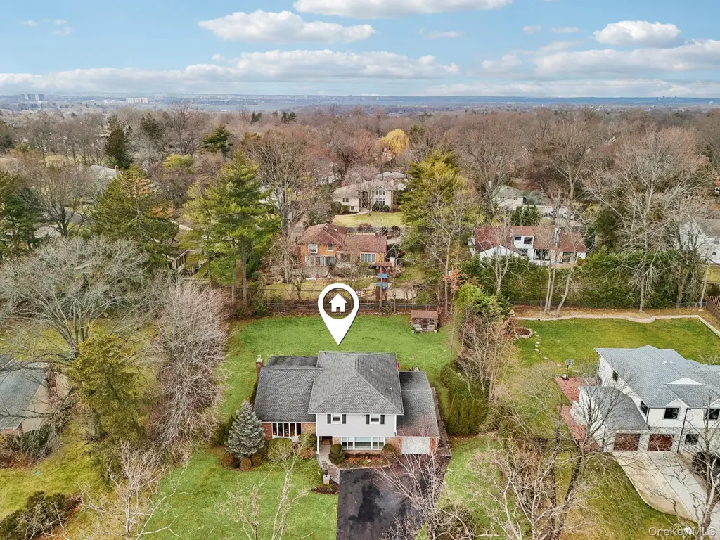 14 Fairway Drive Great Neck NY 11020