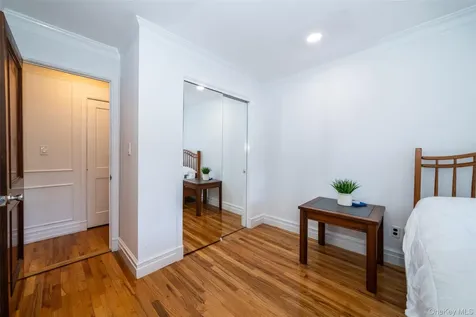 2221 Palmer Avenue New Rochelle NY 10801