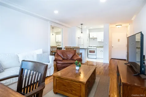 2221 Palmer Avenue New Rochelle NY 10801