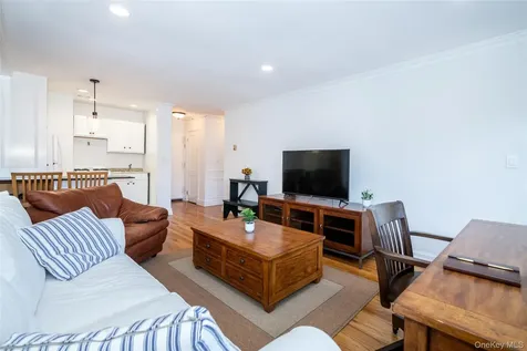 2221 Palmer Avenue New Rochelle NY 10801