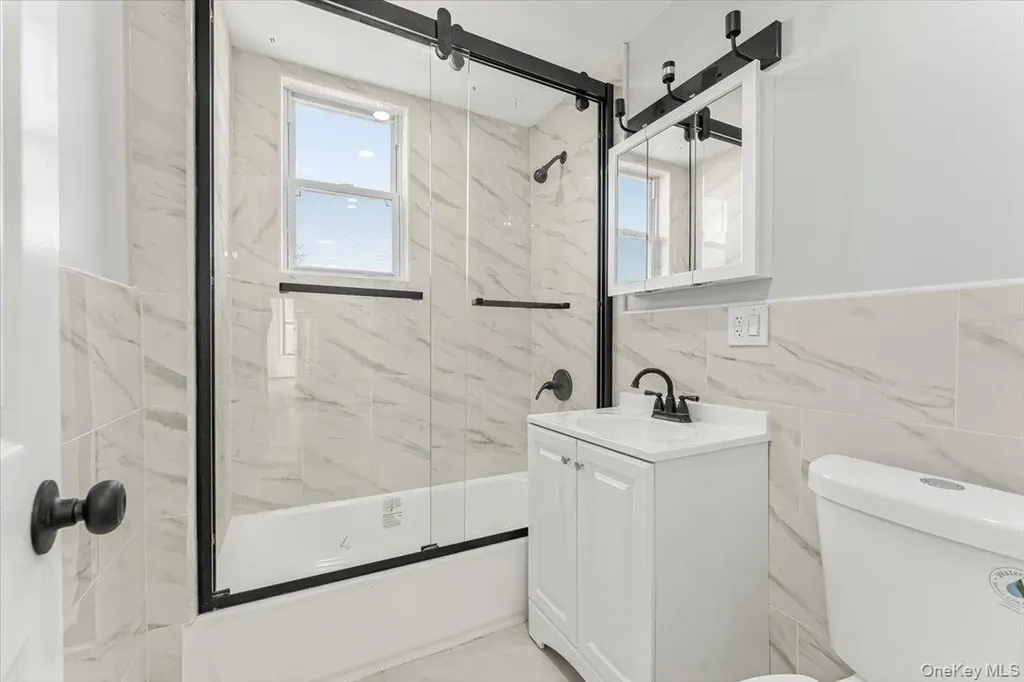 2073 Bathgate Avenue Bronx NY 10457