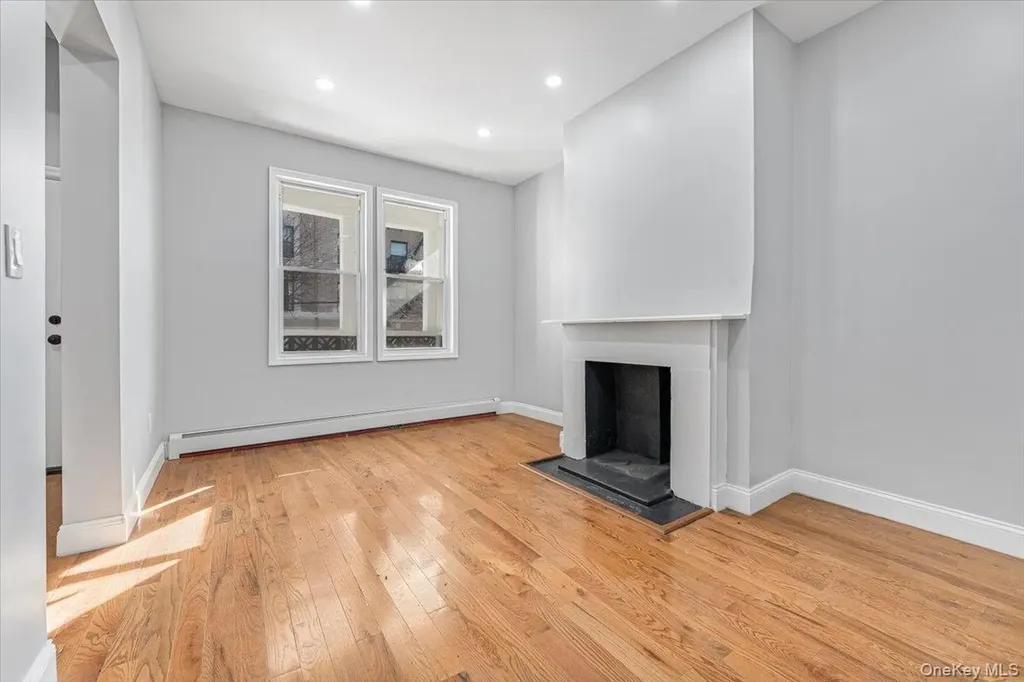 2073 Bathgate Avenue Bronx NY 10457