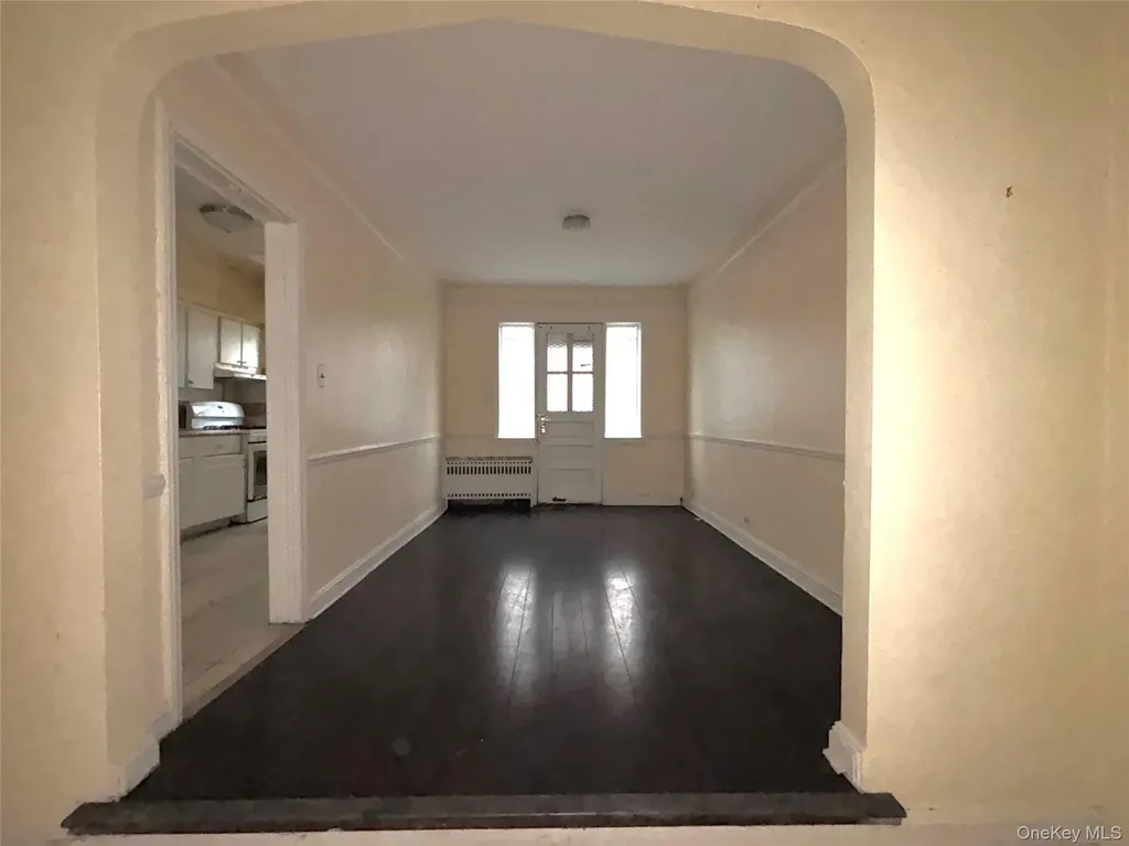 118 Van Cortlandt Avenue W Bronx NY 10463