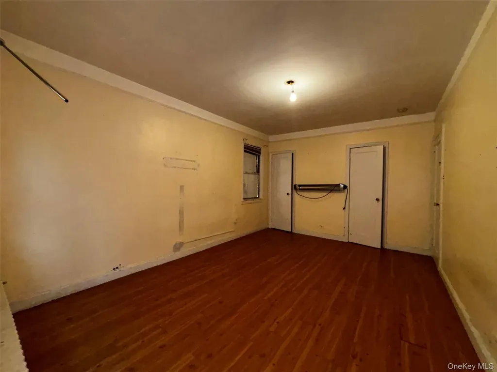 118 Van Cortlandt Avenue W Bronx NY 10463