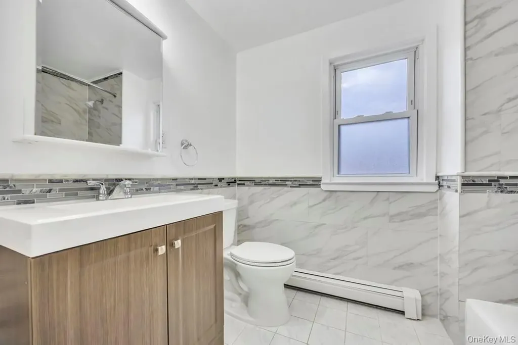 88 Krug Place Mineola NY 11501