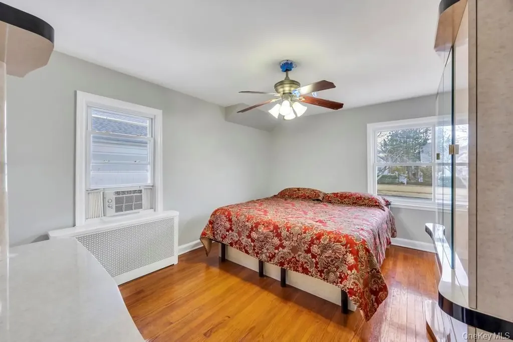 88 Krug Place Mineola NY 11501