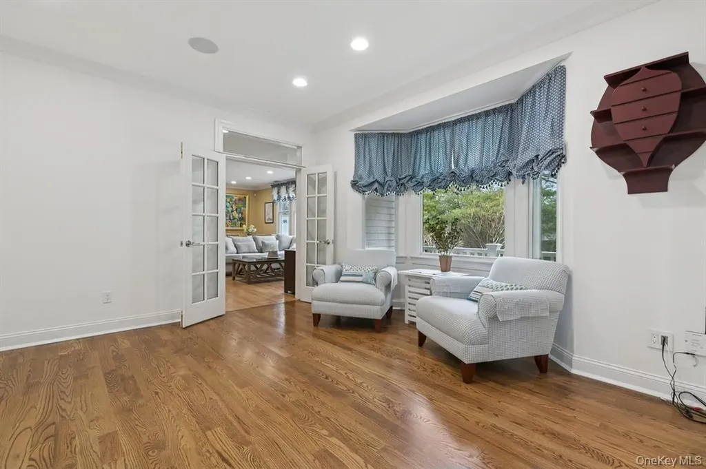 15 Carter Road Hampton Bays NY 11946