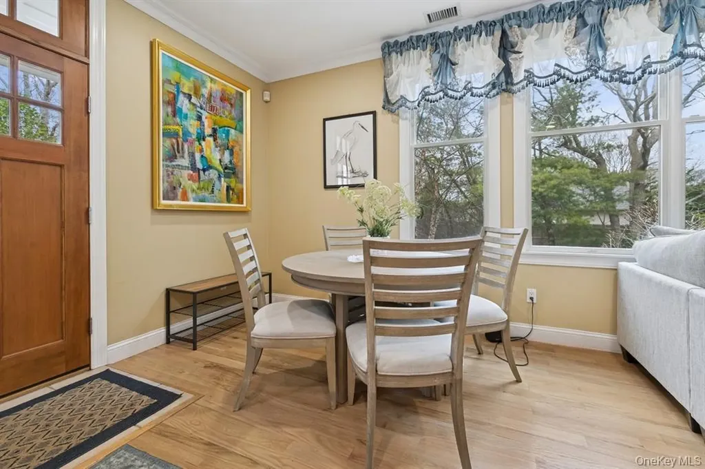 15 Carter Road Hampton Bays NY 11946