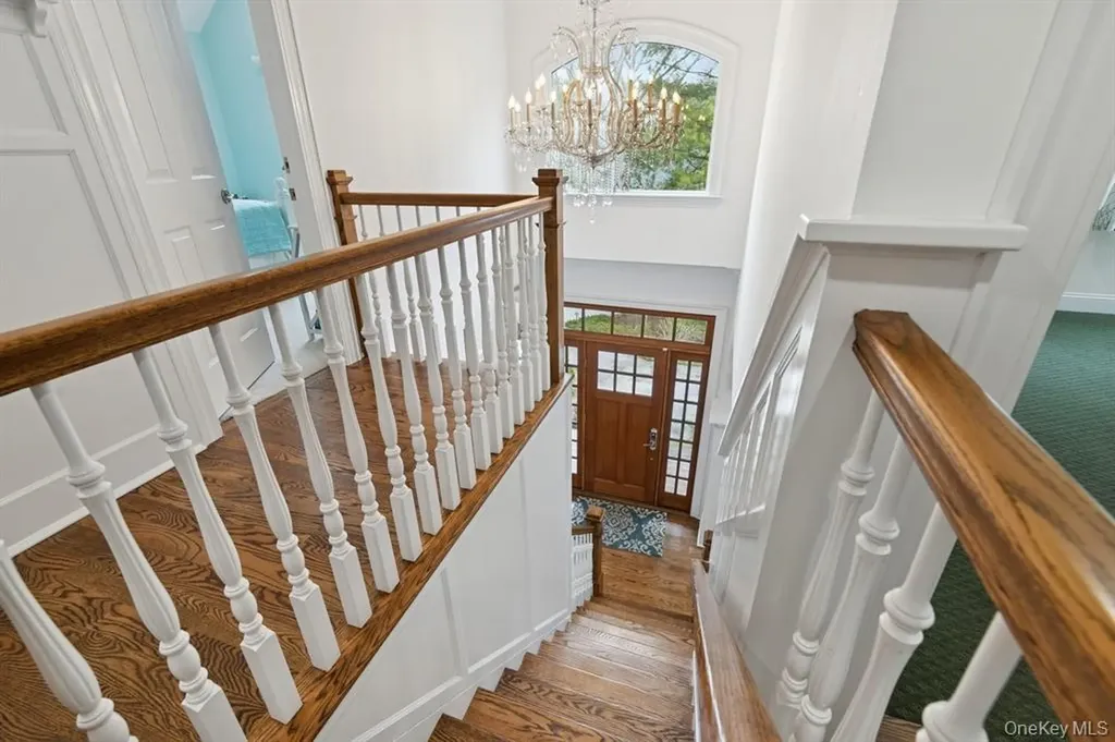 15 Carter Road Hampton Bays NY 11946