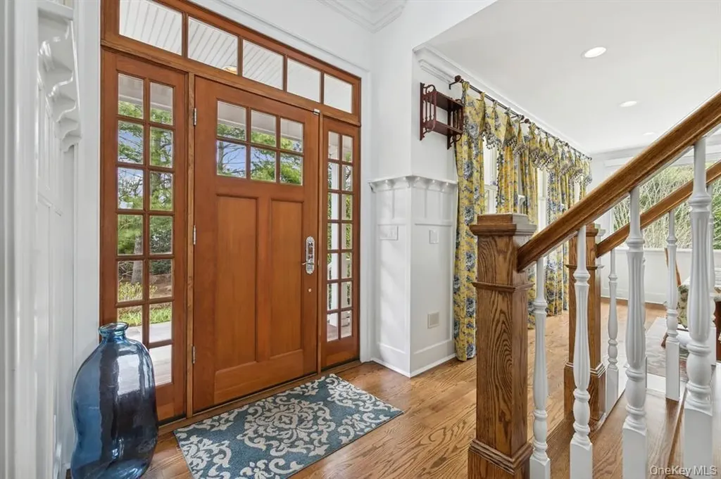 15 Carter Road Hampton Bays NY 11946