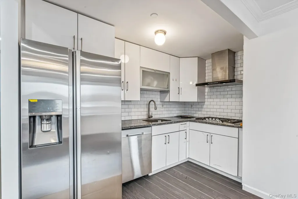 8115 Queens Boulevard Elmhurst NY 11373