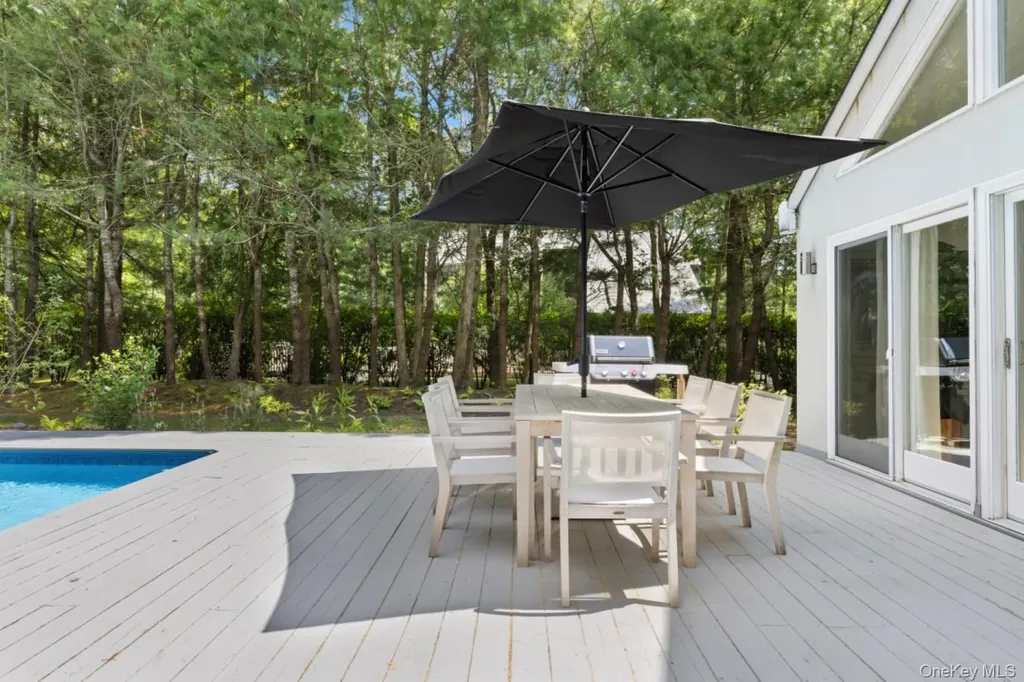 24 Quogue Riverhead Road Quogue NY 11959
