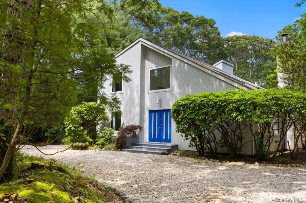 24 Quogue Riverhead Road Quogue NY 11959