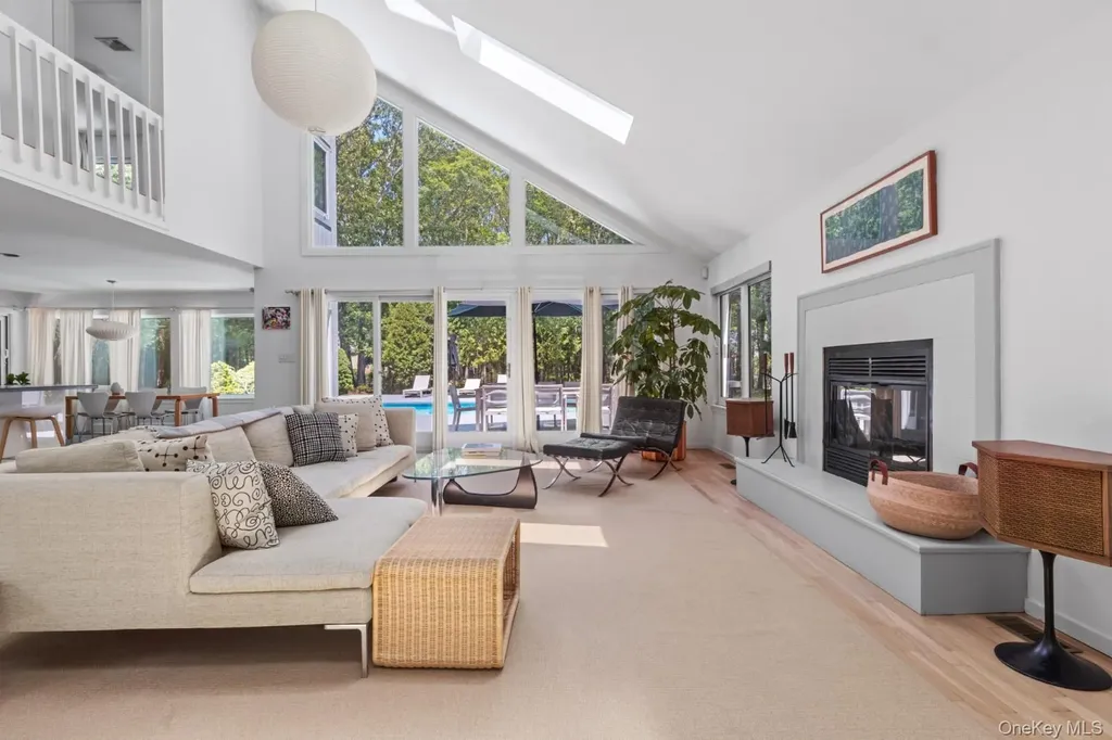 24 Quogue Riverhead Road Quogue NY 11959