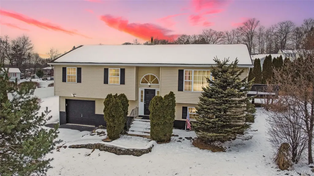 22 Sharon Drive Middletown NY 10941
