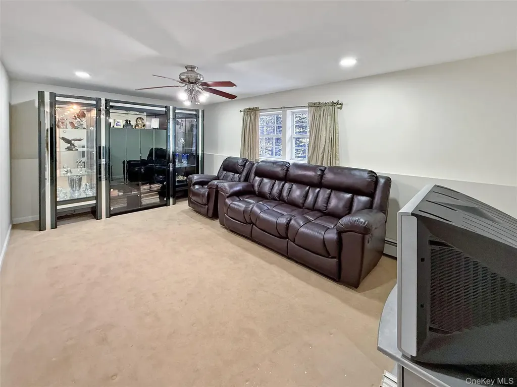 22 Sharon Drive Middletown NY 10941