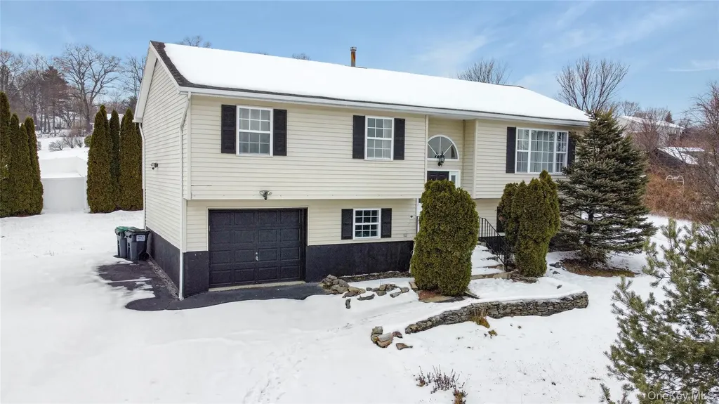 22 Sharon Drive Middletown NY 10941