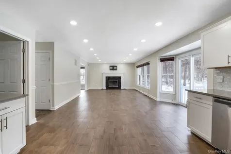 400 Eastport Manor Road Manorville NY 11949