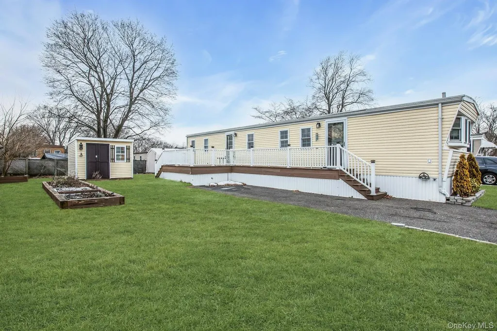 58 Valley Forge Drive Bohemia NY 11716