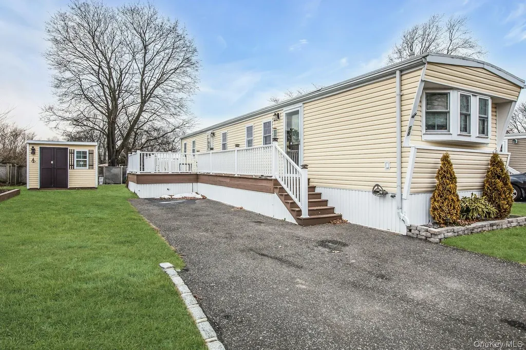 58 Valley Forge Drive Bohemia NY 11716