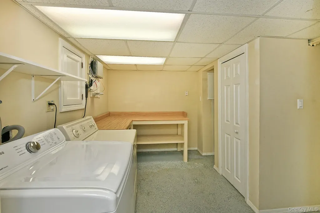 481 Leonard Boulevard New Hyde Park NY 11040