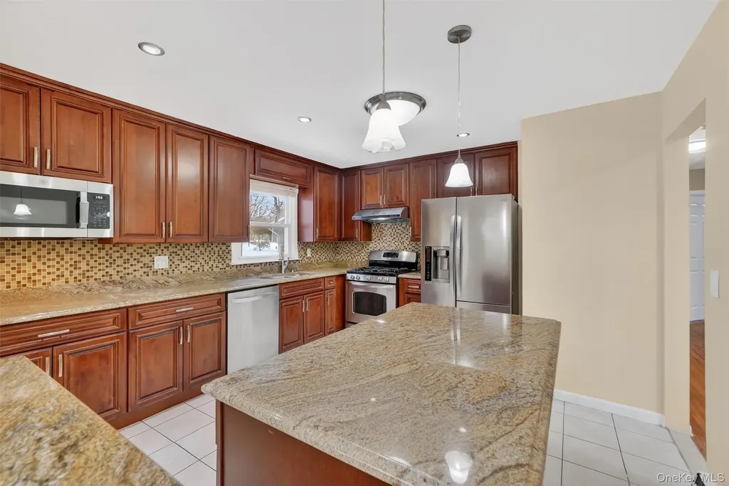 193 Kings Highway Congers NY 10920