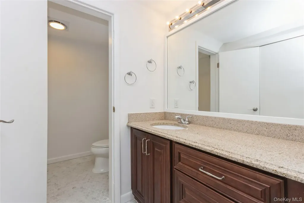 20 Lake Road Mahopac NY 10541