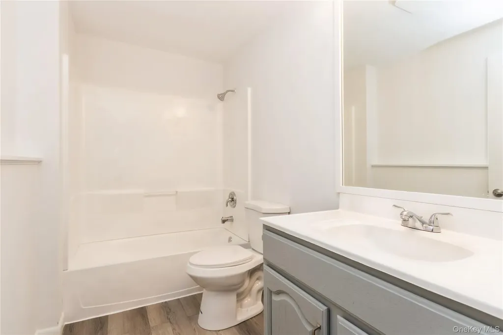 20 Lake Road Mahopac NY 10541