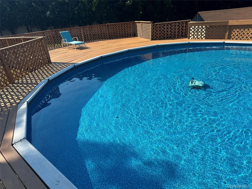 20 Lake Road Mahopac NY 10541