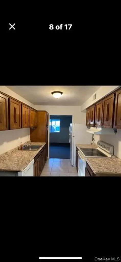 183 Hill Circle Calverton NY 11933