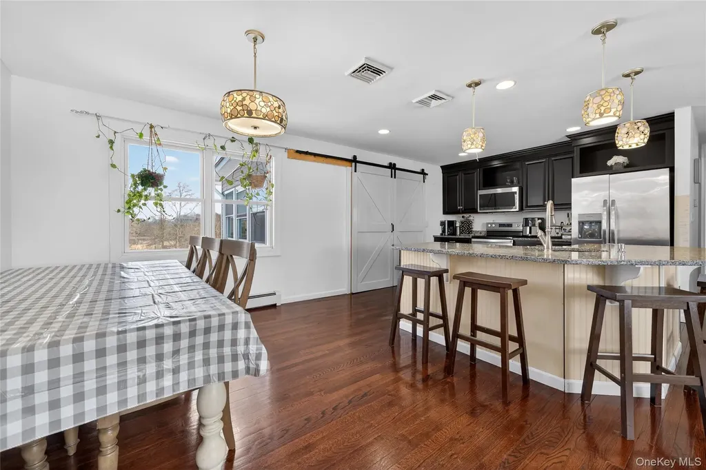 1076 Hoagerburgh Road Wallkill NY 12589