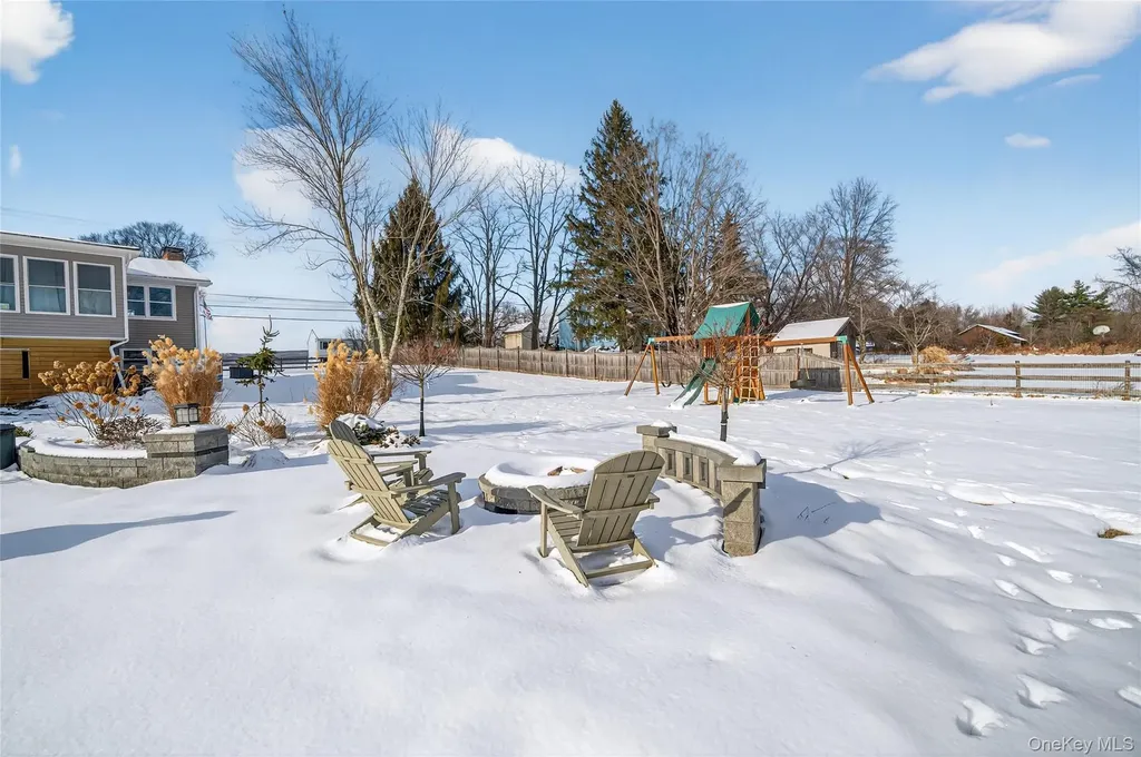 1076 Hoagerburgh Road Wallkill NY 12589
