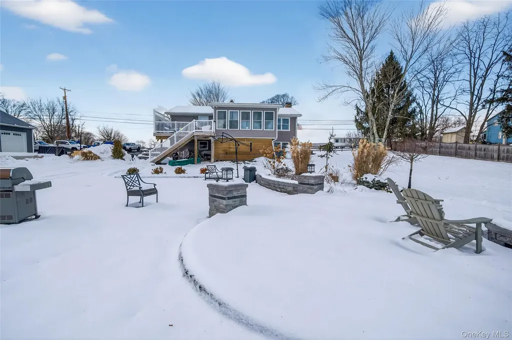 1076 Hoagerburgh Road Wallkill NY 12589